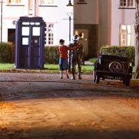 Matt Smith as Doctor Who filming the Christmas Special | Picture 87418